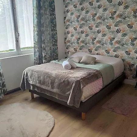 La Maison De - Lourdes Bed & Breakfast Barlest