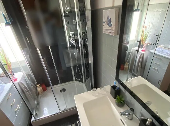 La Maison De - Lourdes Barlest